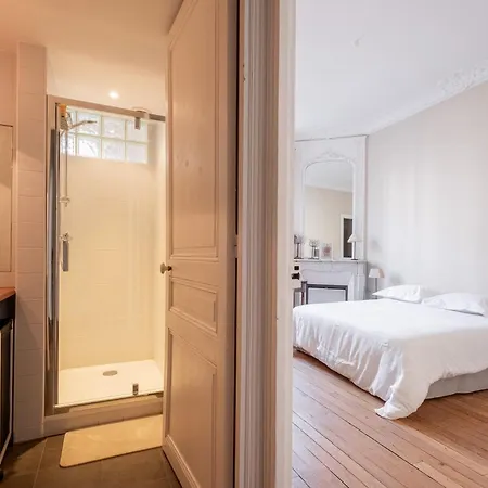 Apartment Veeve - Classical Symphony *
